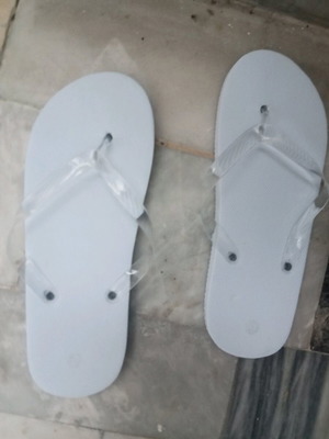 Σαγιονάρες H&M ολοκαίνουργιες αφορετες, άσπρες νούμερο 39