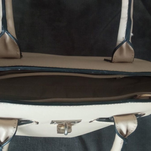 Women's shoulder bag like new, beige