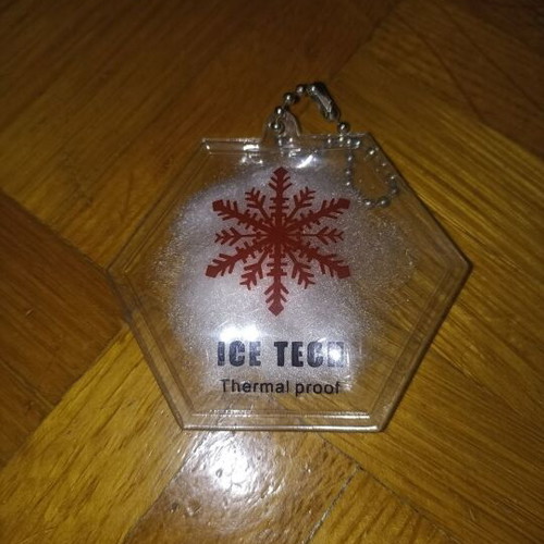 Peugeot, shark fin and snowflake keychains like new