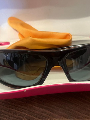 Polaryte unisex sunglasses with magnetic clip-ons