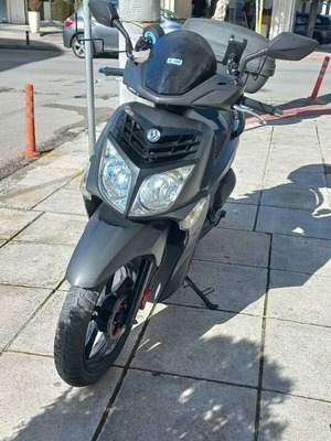 Swm HD2 200i 2014 scooter, fuel injection, black