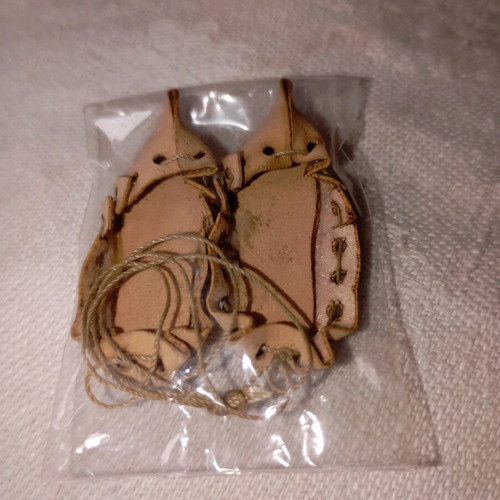 Vintage souvenir traditional leather tsarvuli new, handmade