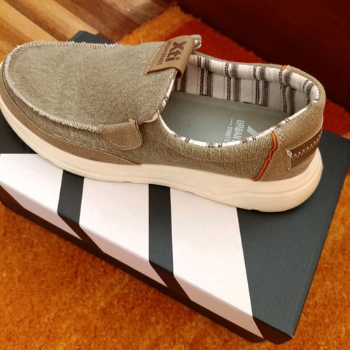 Xti Urban men's shoes oil color like new, size 43