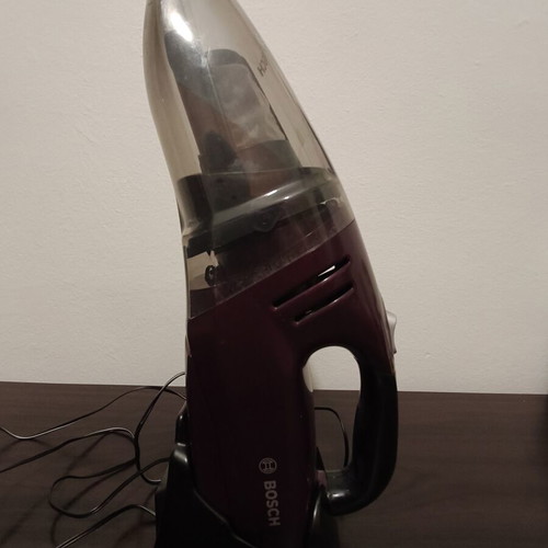 Bosch 9V Portable Battery Vacuum Like New