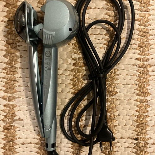 Babyliss hair curler like new with original box