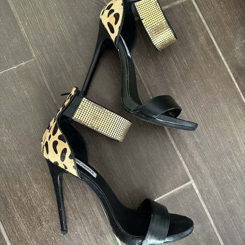 Steve Madden high heel sandal, like new, black with leopard and gold strap