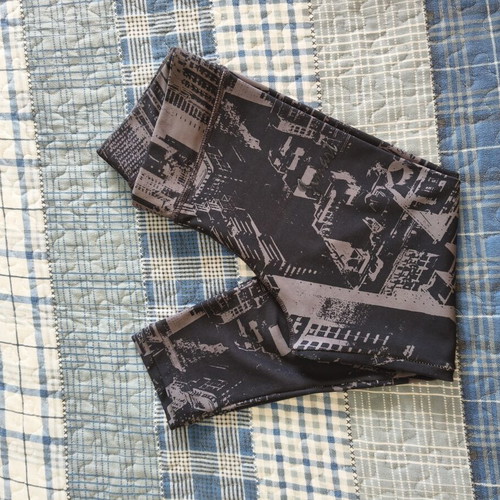 Cycling leggings used, calf length, black and gray, size S