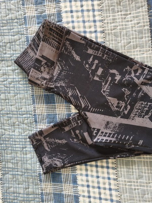 Cycling leggings used, calf length, black and gray, size S