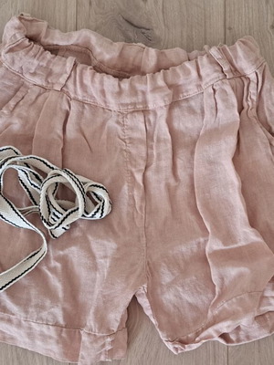 Linen shorts used, soft pink with woven drawstring belt, size S/M