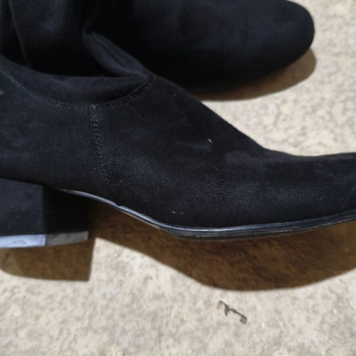 Voi & Noi suede boots size 37 used, sock style, black