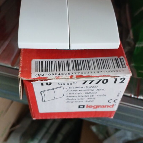 Legrand Galea K/R keys white like new