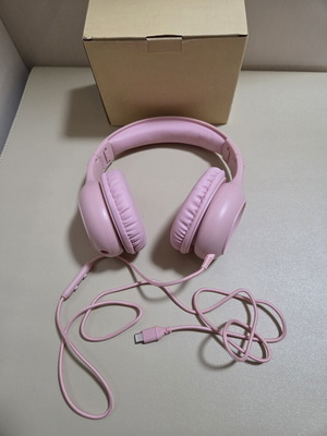 KonnaD pink USB-C kids headphones with adjustable band