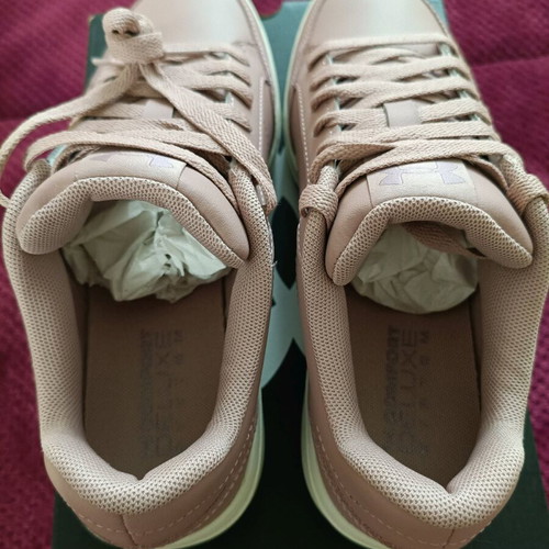 Under Armour women's sneakers new, size 38.5, pink