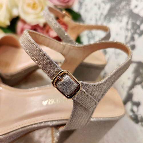 Cassandra sandals with rhinestones, thick heel and strap, new