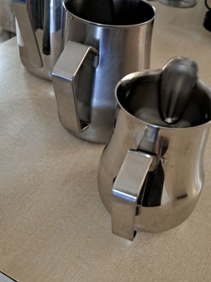Motta Milk Pitchers inox 500ml, 750ml, 1500ml with double 51mm and 56mm tamper