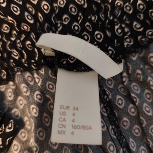 H&M Mini Dress Like New Black and White XS 34