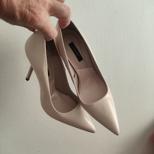 Zara Basic nude pumps size 39 used