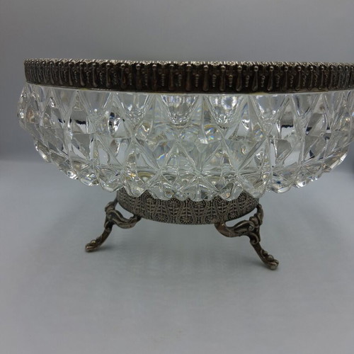 Vintage glass bowl with metal base, like new decorative fruit centerpiece