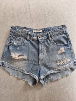 Bershka denim shorts used, size 38, high waist with rips