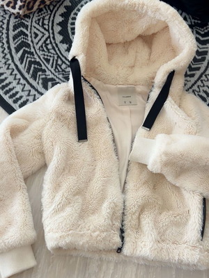 Fur jacket Pull & Bear like new, white, size S