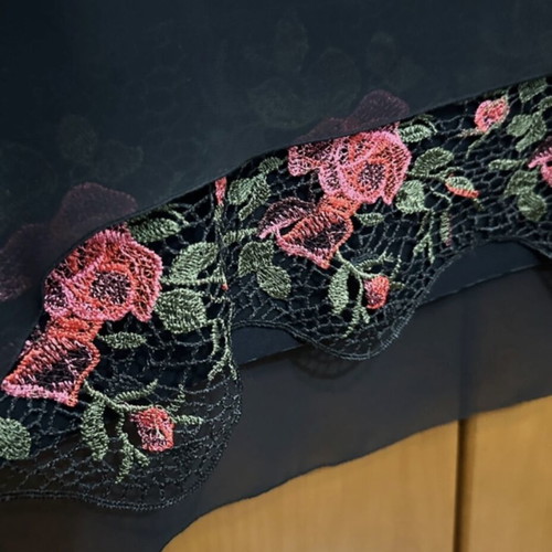 Women's blouse with embroidery like new, black