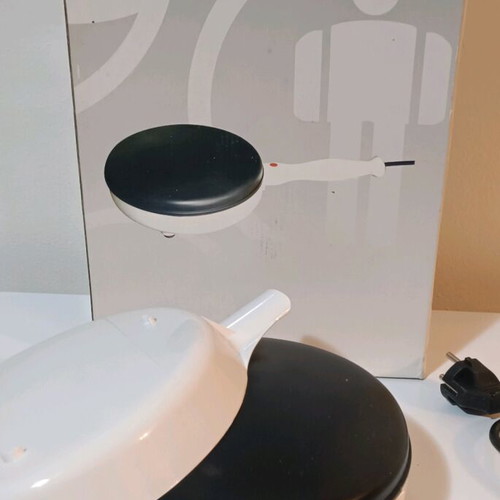 Crepe maker new, unused