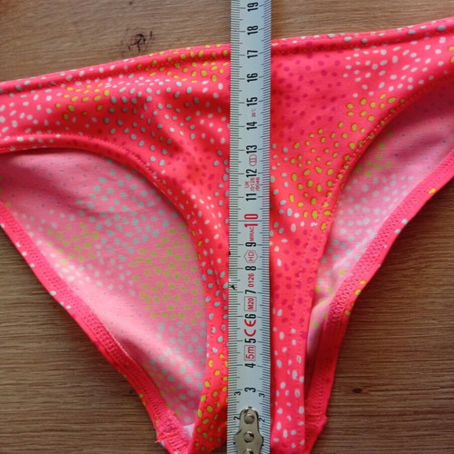 Children's bikini swimsuit coral size 5-6 years like new