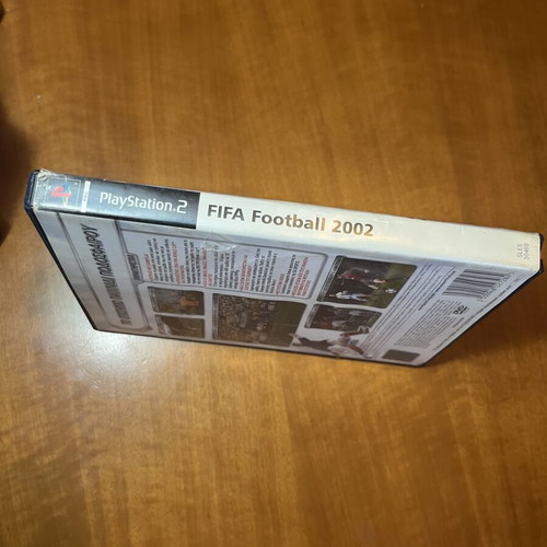 FIFA Football 2002 παιχνίδι PlayStation 2 μεταχειρισμένο, ελληνική έκδοση με Μανώλη Μαυρομμάτη