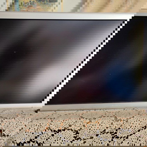 Τηλεόραση Sony 42 ιντσών . Model FWD - 42 LX1. Made in Japan .Δουλεύει με εξωτερικό αποκωδικοποιητή.