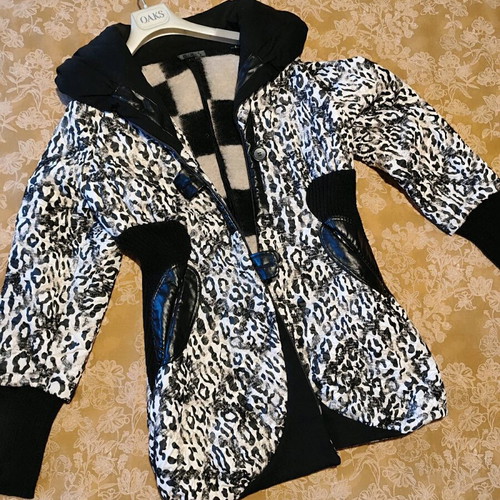 Leopard jacket with hood like new, size M