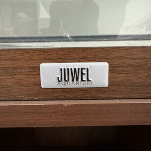 Juwel Rio 240L aquarium used with original cabinet and full equipment