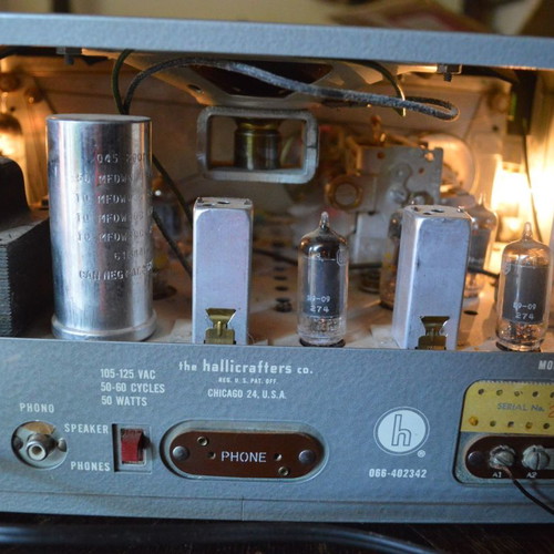 Hallicrafters S-107 receiver like new, made in 1960