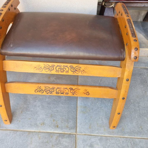 Stool like new with leather seat
