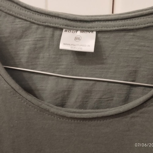 Bodymove men's t-shirt XXL like new, olive green