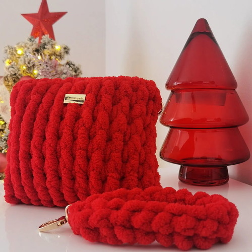 Handmade knitted toiletry bag new red