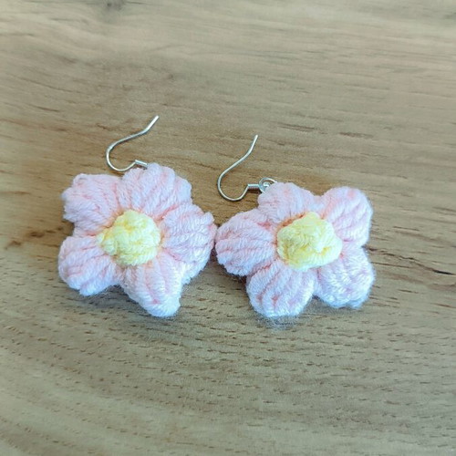 Handmade earrings new from cotton yarn