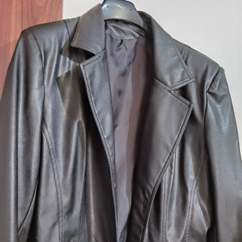 Black leather jacket made of faux leather like new, size M