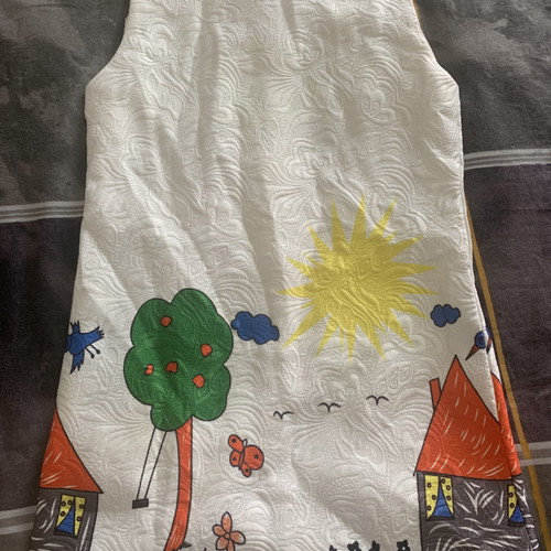 Girl's dress for 4 years old new, embossed with bright colors