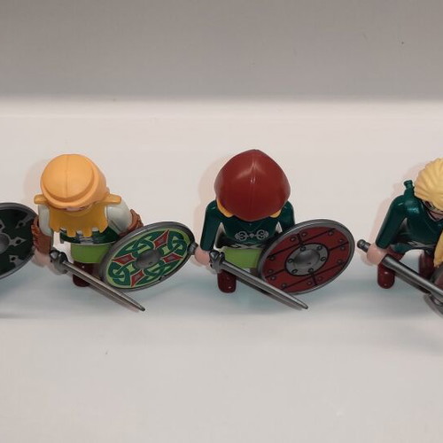Playmobil викингски щитови девойки custom употребявани, комплект от пет