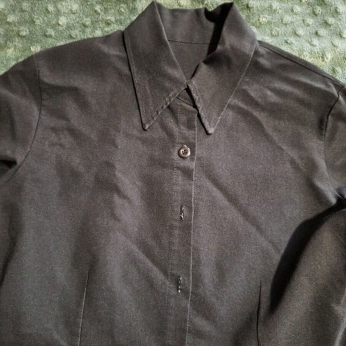 Women's black shirt medium in very good condition