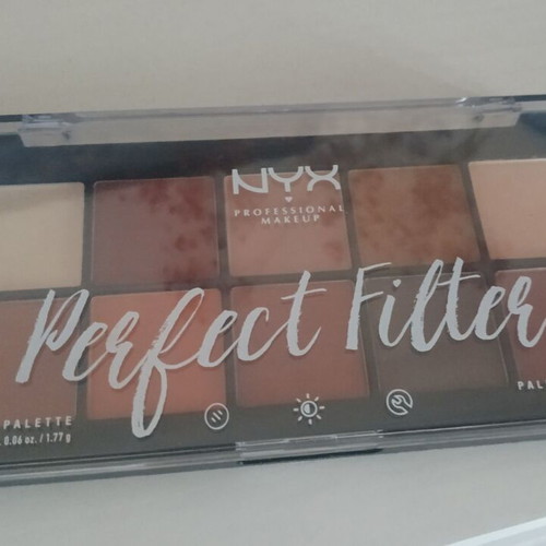 NYX eyeshadow palette used in excellent condition