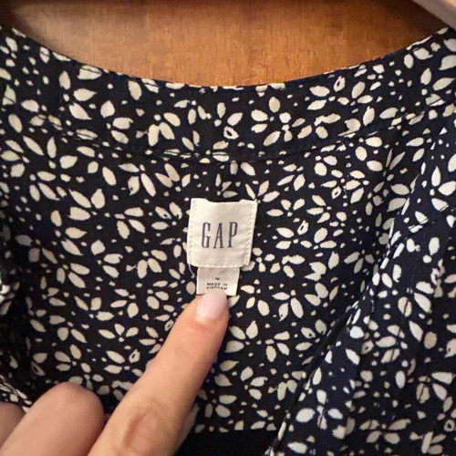 Gap dress medium like new, blue with elastic waist