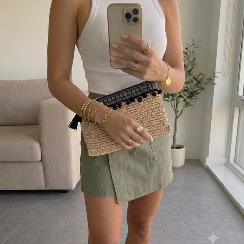 Boho Straw Clutch Bag Achilleas Accessories like new with embroidered trim and tassel