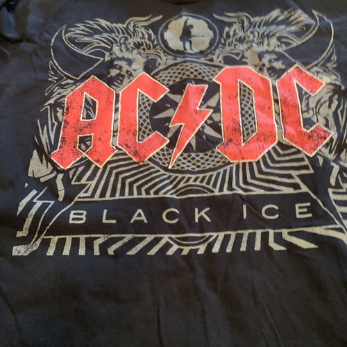 Set of 3 T-shirts AC/DC, Partiza, Guinness size Large like new, black