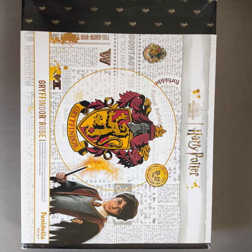 Harry Potter Gryffindor Robe diamond edition for child 10-12 years like new