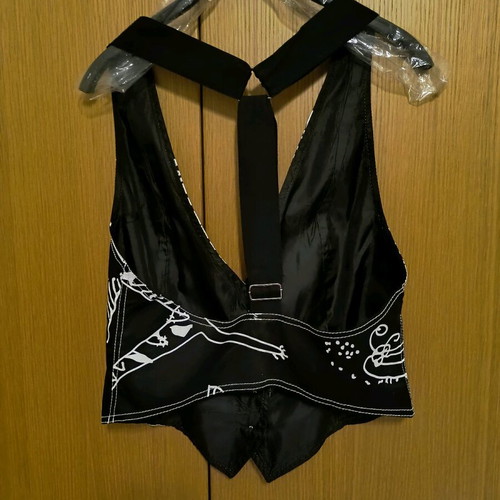 Reni Leza vest like new