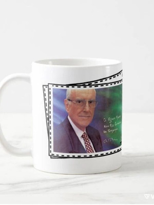 Andreas Papandreou PASOK 1981 Mug Set with Keychain