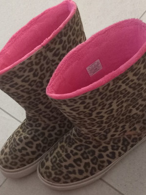 Vans animal print boots used, size 38