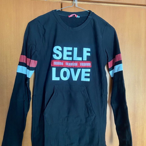 Long-sleeve kids blouse like new, size S, black and red
