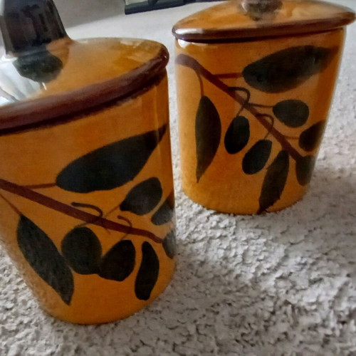Vintage ceramic jars set of 3 with lid olive design like new